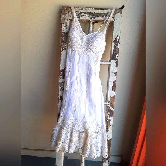 Sue Wong Dresses & Skirts - COPY💃BOHO WEDDING NWT Sue Wong White Lace Strappy Dress Crochet HEART Applique